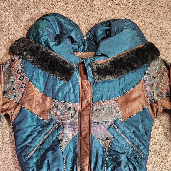 Vintage East West Jacket Womens Medium Quilted Hood Faux Fur Trim Southwestern - Picture 4 of 14